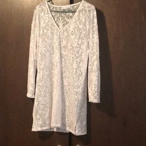 Bathing suit cover up white size L beautiful new without tags